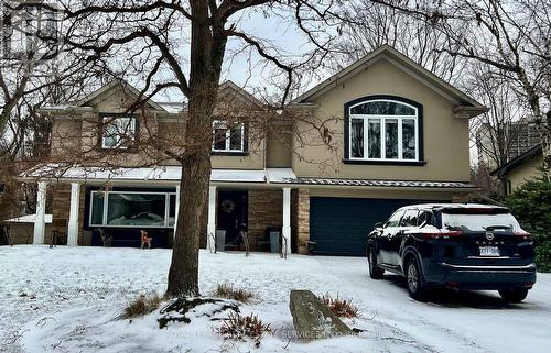 1302 HILLVIEW CRESCENT  Oakville, ON L6H 2C7