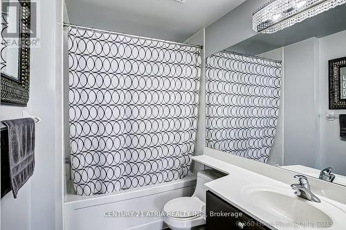 2203 - 60 Absolute Avenue, Mississauga, ON - Indoor Photo Showing Bathroom