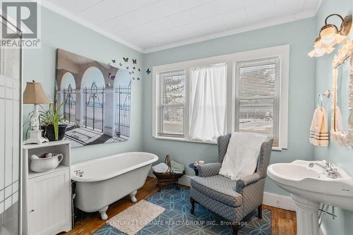 42 Chemaushgon Road, Bancroft (Bancroft Ward), ON - Indoor Photo Showing Bathroom