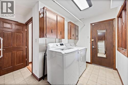 1818 Erie Avenue, Amherstburg, ON - Indoor Photo Showing Laundry Room