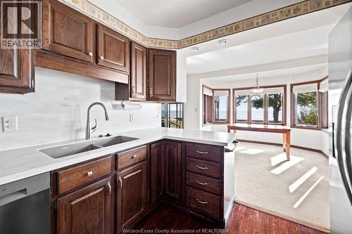1818 Erie Avenue, Amherstburg, ON - Indoor Photo Showing Kitchen With Double Sink