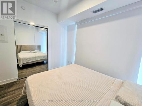 1902 - 327 King Street, Toronto, ON - Indoor Photo Showing Bedroom