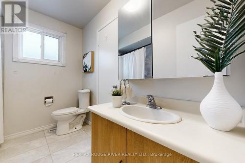 2144 Duberry Drive E, Pickering, ON - Indoor Photo Showing Bathroom