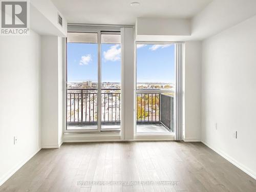 1204 - 3091 Dufferin Street, Toronto, ON - Indoor Photo Showing Other Room