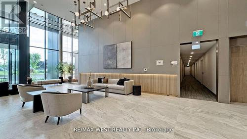 1016 - 1100 Sheppard Avenue W, Toronto, ON - Indoor Photo Showing Other Room