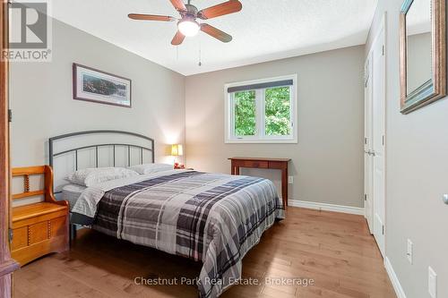 207 2Nd Street W, Owen Sound, ON - Indoor Photo Showing Bedroom
