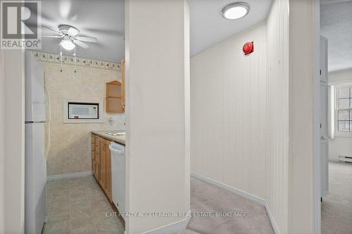 204 - 11 Centre Street, Greater Napanee (Greater Napanee), ON - Indoor