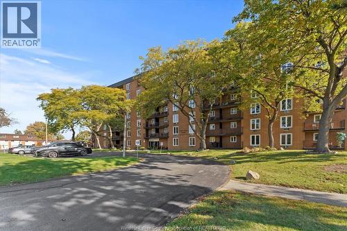 6550 THORNBERRY CRESCENT Unit# 6550  Windsor, ON N8T 2X2