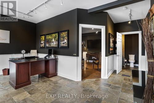 231 #8 Highway, Hamilton, ON 