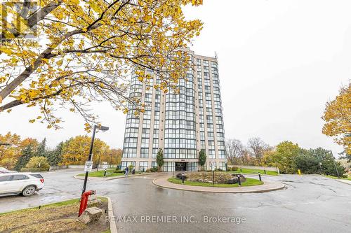 907 - 600 Rexdale Boulevard, Toronto, ON - Outdoor
