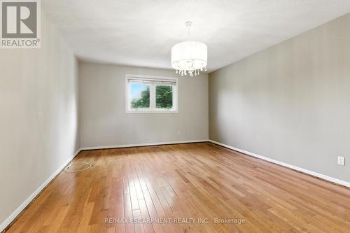 1624 Gallant Drive, Mississauga, ON - Indoor Photo Showing Other Room