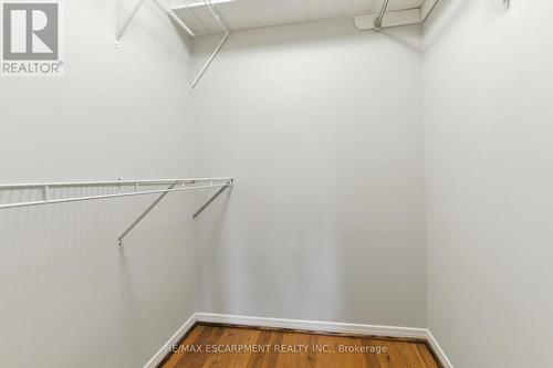 1624 Gallant Drive, Mississauga, ON - Indoor With Storage
