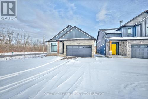 Exterior shot of the property from the other side - 1050 Kettle Court, Fort Erie (Crescent Park), ON - Outdoor With Facade
