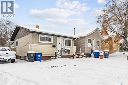 212 W AVENUE S  Saskatoon, SK S7M 3G3