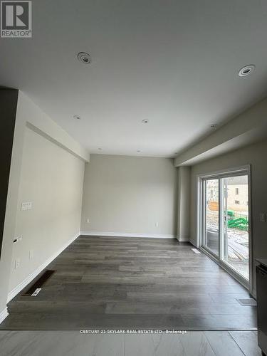 6 Wagon Lane N, Barrie, ON - Indoor Photo Showing Other Room