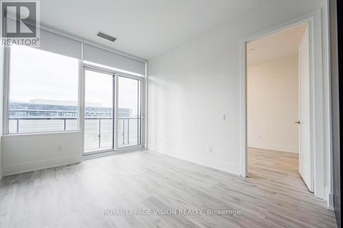 702 - 480 Front Street W, Toronto, ON - Indoor Photo Showing Other Room