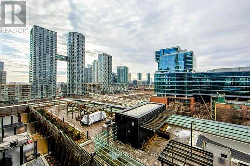 702 - 480 Front Street W, Toronto, ON - Outdoor