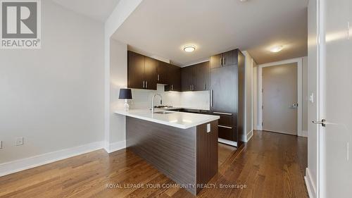 508 - 39 Queens Quay E, Toronto, ON - Indoor Photo Showing Kitchen