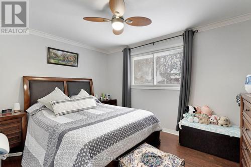 412 Ferndale Avenue, London South (South Q), ON - Indoor Photo Showing Bedroom