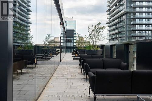 3908 - 55 Charles Street E, Toronto, ON - Outdoor