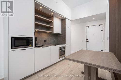 3908 - 55 Charles Street E, Toronto, ON - Indoor