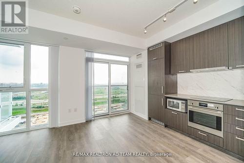 2003 - 38 Honeycrisp Crescent, Vaughan, ON - Indoor