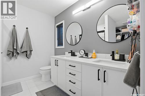 746 Bentley Manor, Saskatoon, SK - Indoor Photo Showing Bathroom