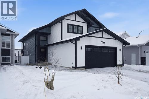 746 Bentley Manor, Saskatoon, SK - Outdoor