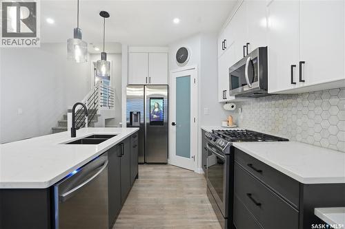 746 Bentley Manor, Saskatoon, SK - Indoor Photo Showing Kitchen With Double Sink With Upgraded Kitchen
