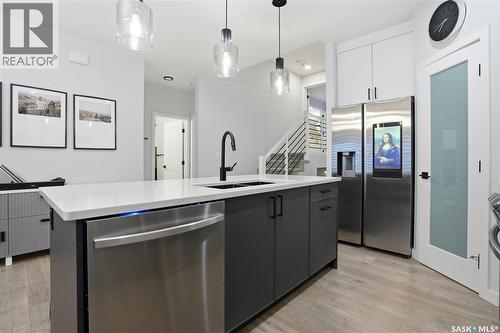 746 Bentley Manor, Saskatoon, SK - Indoor Photo Showing Kitchen With Double Sink With Upgraded Kitchen
