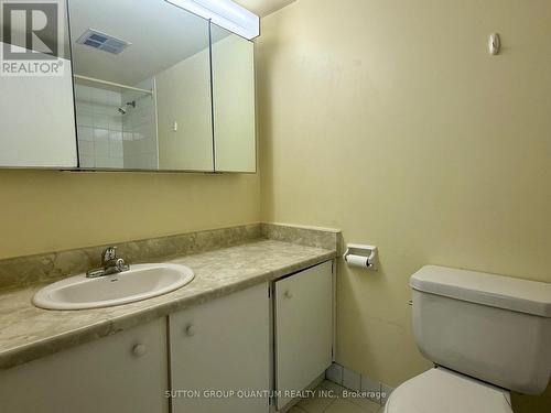 603 - 3700 Kaneff Crescent, Mississauga, ON - Indoor Photo Showing Bathroom