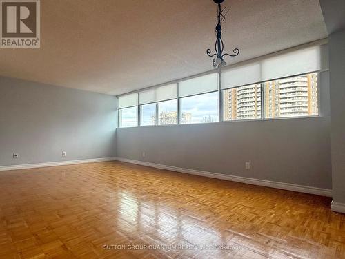 603 - 3700 Kaneff Crescent, Mississauga, ON - Indoor Photo Showing Other Room