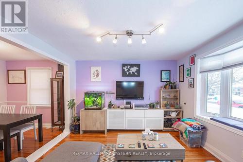 BRIGHT LIVING ROOM - 845 Gilbert Street, Peterborough (Northcrest Ward 5), ON - Indoor Photo Showing Living Room
