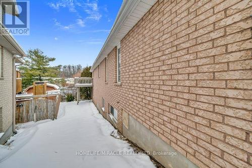 114 Glencliffe Court, Kitchener, ON - Outdoor With Exterior