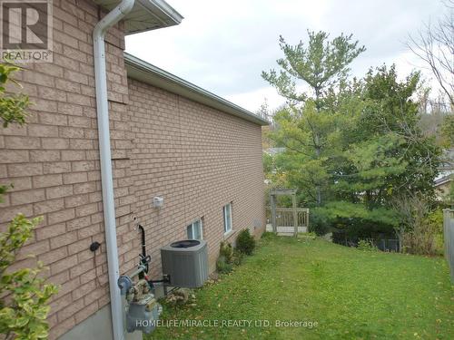 114 Glencliffe Court, Kitchener, ON - Outdoor With Exterior