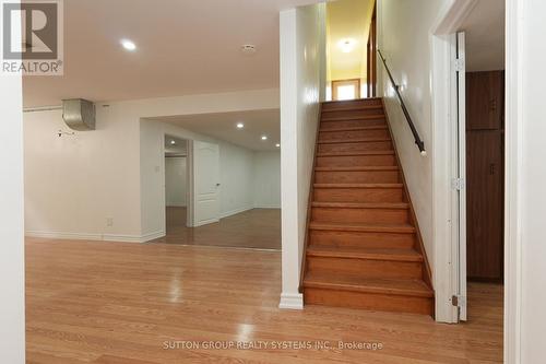 101 Henley Drive, Hamilton, ON - Indoor Photo Showing Other Room