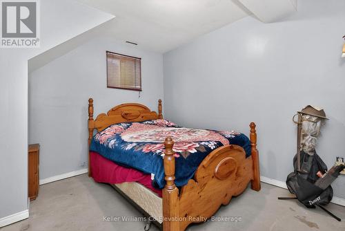 332 Wardell Street, Tay (Port Mcnicoll), ON - Indoor Photo Showing Bedroom