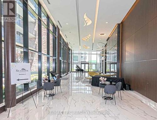 1815 - 85 Mcmahon Drive, Toronto, ON - Indoor Photo Showing Other Room