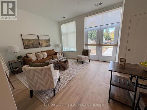 107 - 351 Hill Street, London East (East K), ON - Indoor