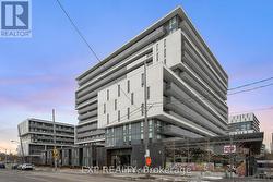 1117 - 120 VARNA DRIVE  Toronto, ON M6A 0B3