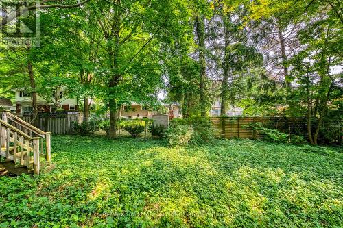 Big backyard - 455 Canterbury Crescent, Oakville (Fd Ford), ON - Outdoor