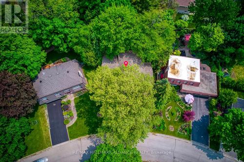 455 Canterbury Crescent, Oakville (Fd Ford), ON - Outdoor