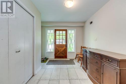 Big Foyer - 455 Canterbury Crescent, Oakville (Fd Ford), ON - Indoor Photo Showing Other Room
