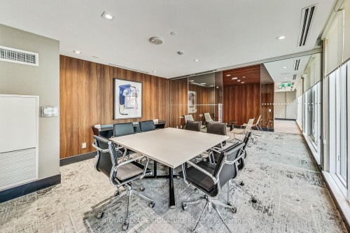 4002-403 Church Street, Toronto, ON - Indoor