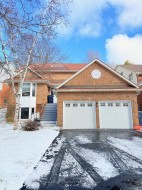 Unit 1-41 Broadbridge Drive  Toronto, ON M1C 3K5