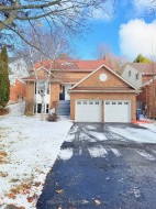 Unit 2-41 Broadbridge Drive  Toronto, ON M1C 3K5