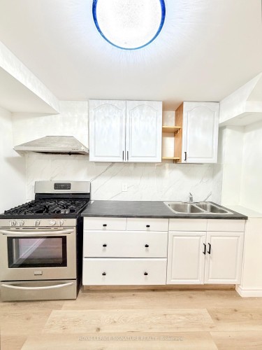 Unit 2-41 Broadbridge Drive, Toronto, ON - Indoor Photo Showing Kitchen With Double Sink