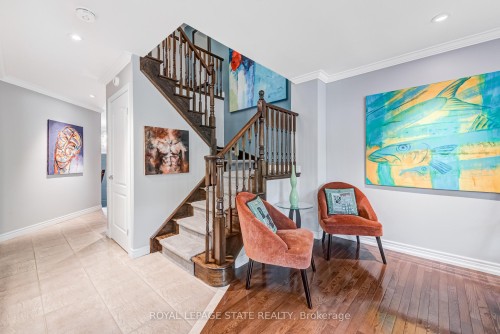 1105 Harrogate Drive, Hamilton, ON - Indoor Photo Showing Other Room