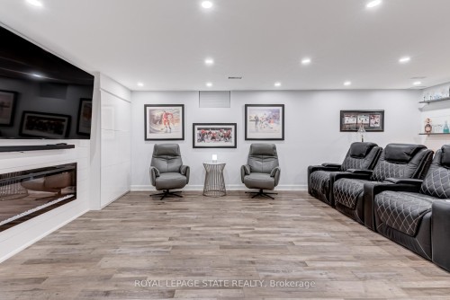 1105 Harrogate Drive, Hamilton, ON - Indoor With Fireplace