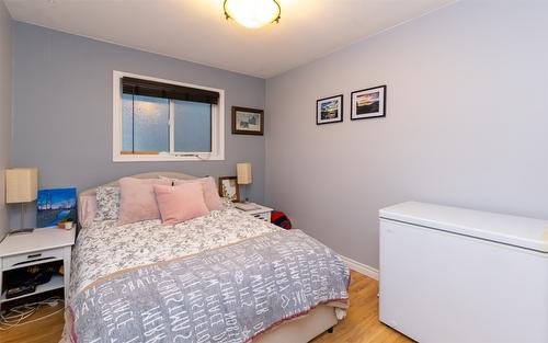 101-160 5 Avenue, Salmon Arm, BC - Indoor Photo Showing Bedroom